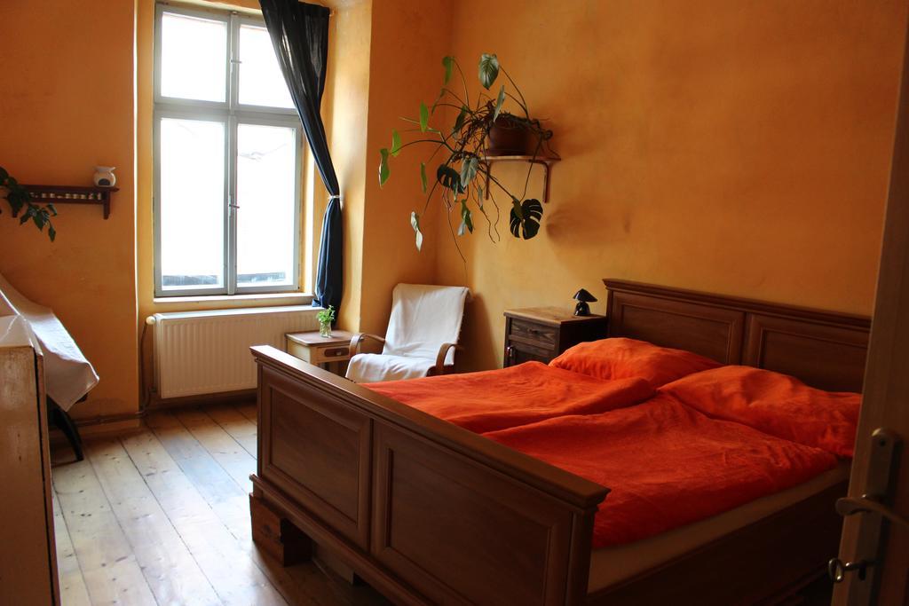 Lazy River Hostel Loket Buitenkant foto